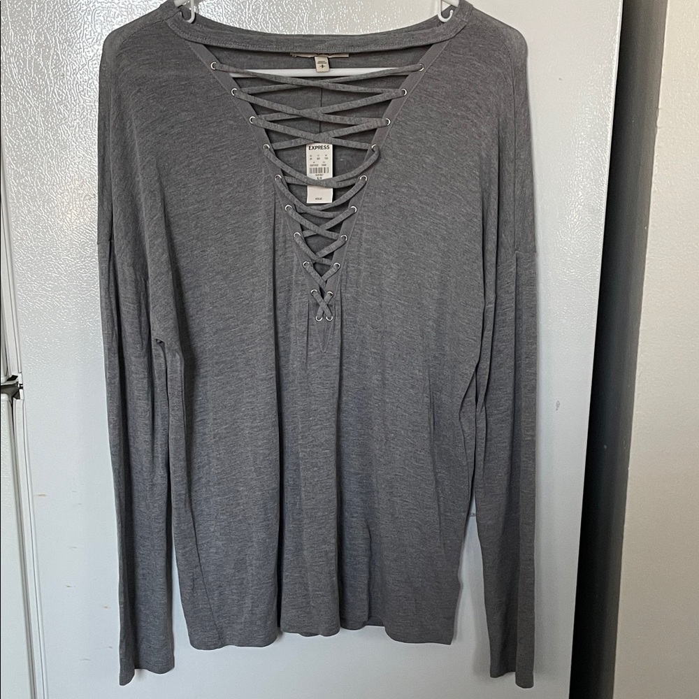 Express Women’s Small NWT Gray Lace-Up V-Neck Long Sleeve Top - Picture 1 of 5